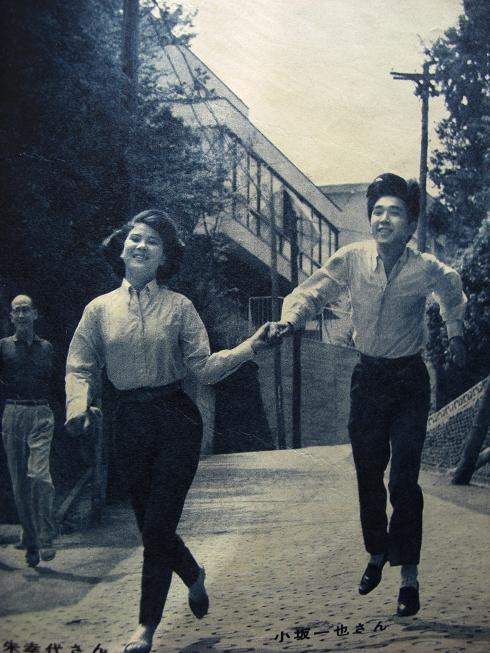 2 2